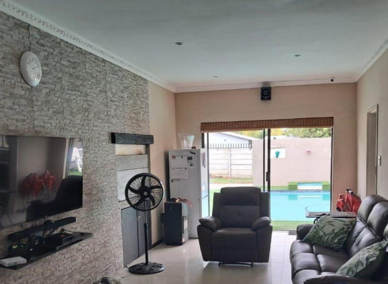4 Bedroom Property for Sale in Robertson Western Cape